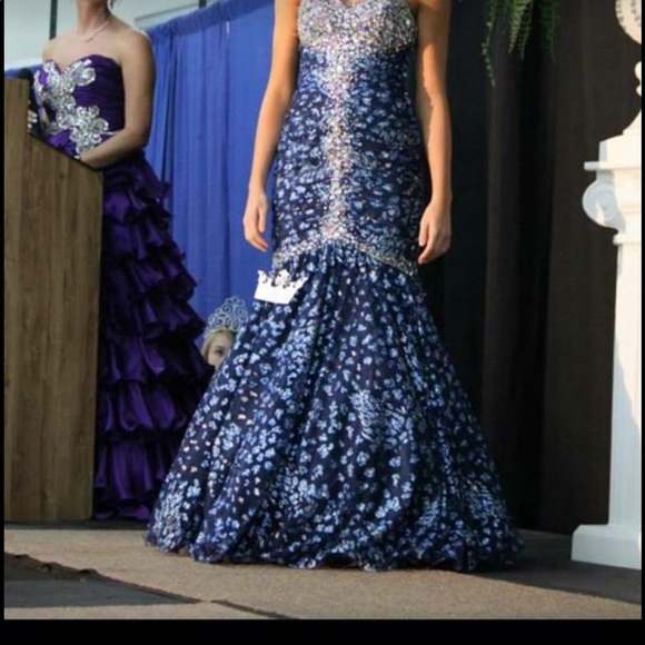 Pageant/Formal Dress - Picture 5 of 5